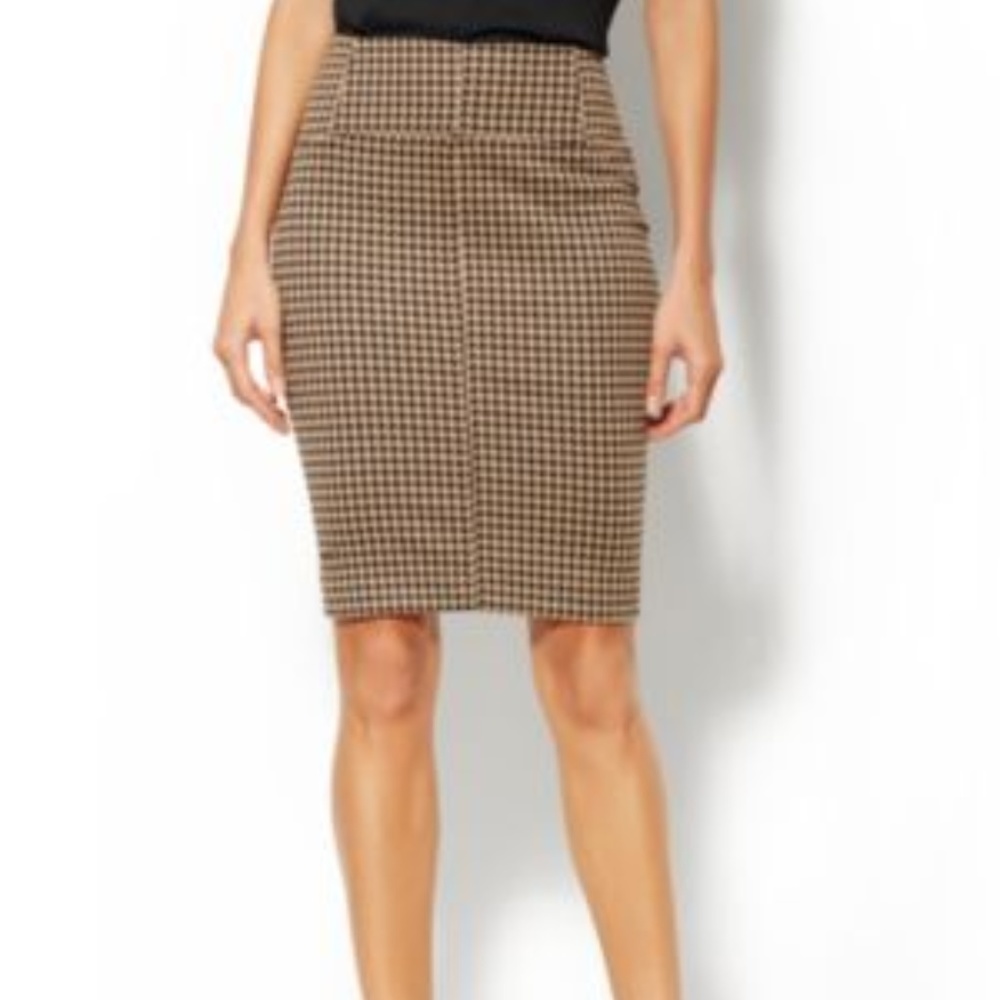 Houndstooth pencil skirt by NY&C size 8